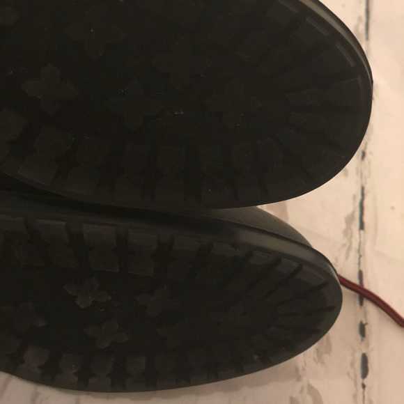 NWOT rain boots with laces - Picture 6 of 7